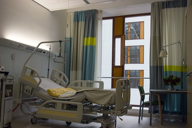 만성 신부전 환자의 고칼륨혈증 예방을 위한 칼륨 흡착 레진 약물의 장내 작용 기전 및 복용 시 주의사항